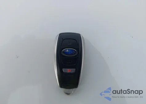 2015 Subaru Outback 3.6R Limited из США, поврежденный, VIN 4S4BSENC9F3336316